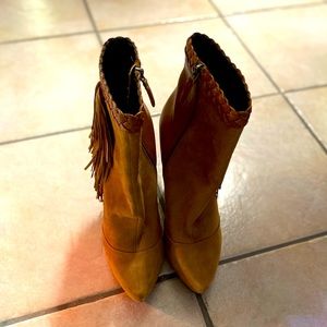 Ladies half  boot👢